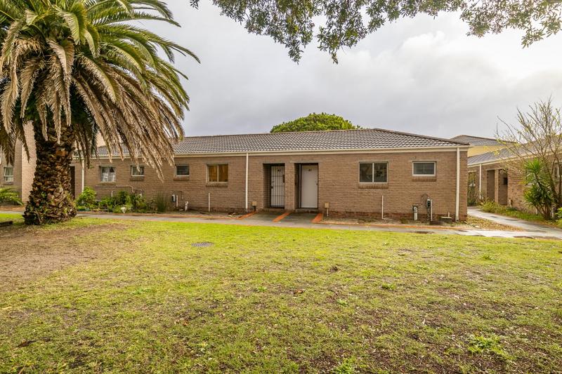 To Let 1 Bedroom Property for Rent in Diep River Western Cape